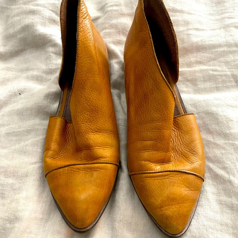 Free People Royale Flat 38